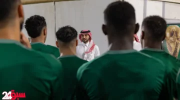 وزير الرياضة يفاجئ نجوم الأخضر بزيارة خاصة قبل موقعة العراق المرتقبة